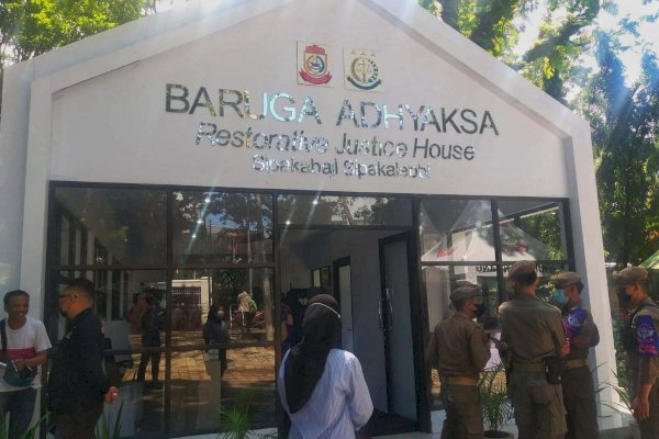 Bersama Kajari dan Kadis PU Makassar, Wali Kota Danny Resmikan Baruga Restorative of Justice