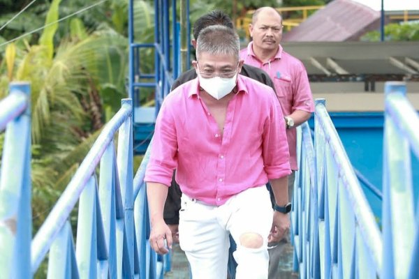 Dirut Wakafkan Gaji Kepada Pegawainya Karena Salut Kinerja Operator Intake Air Baku