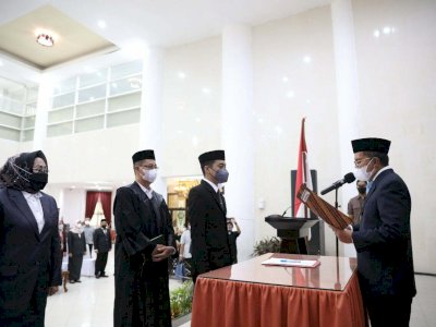 Lantik Kadis Dukcapil Makassar, Wali Kota Danny Minta Perbaikan Sistem