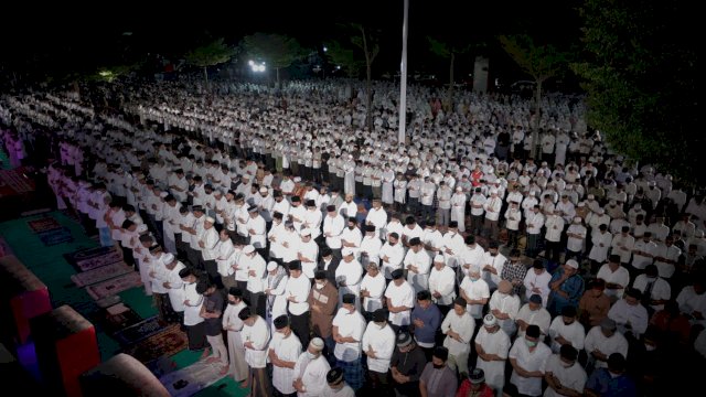 Gerakan Makassar Shalat Subuh Berjamaah, Danny Tekankan Pentingnya Jagai Anakta Jagai Kotata