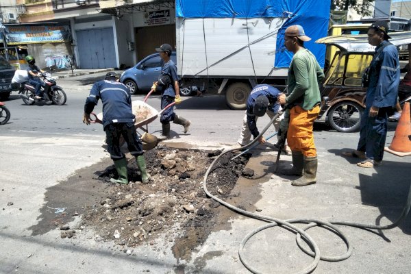 Dinas PU Makassar Lakukan Perbaikan Jalan