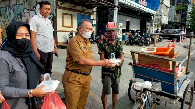 Berbagi Makanan Buka Puasa Ala Dinas Pertanahan Kota Makassar