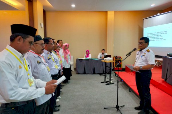 Tingkatkan Mutu Pendidikan, Kadis Pendidikan Lantik Pengurus Kelompok Kerja Kepala Sekolah