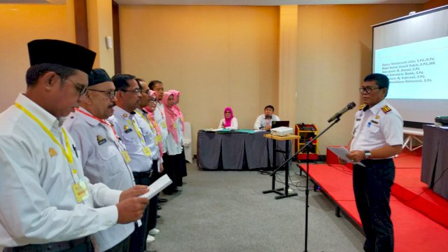 Tingkatkan Mutu Pendidikan, Kadis Pendidikan Lantik Pengurus Kelompok Kerja Kepala Sekolah