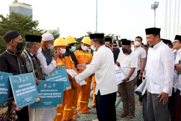 Shalat Subuh Berjamaah, Danny Minta Jadikan Zakat Sebagai Life Style