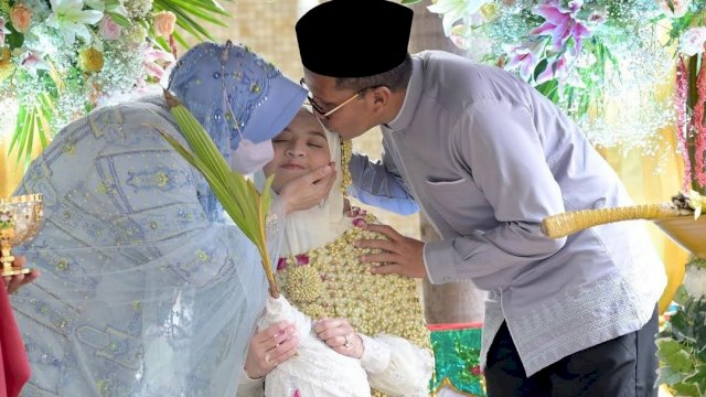 Prosesi Adat Bugis Makassar di Acara Siraman Putri Danny Pomanto