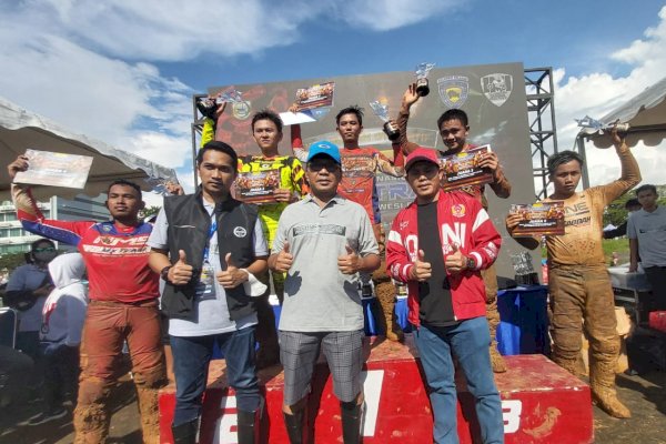 Wali Kota Danny Hadiri Pembukaan Makassar Motorcross 2022, Bermain Sportif Jaga Kekompakan