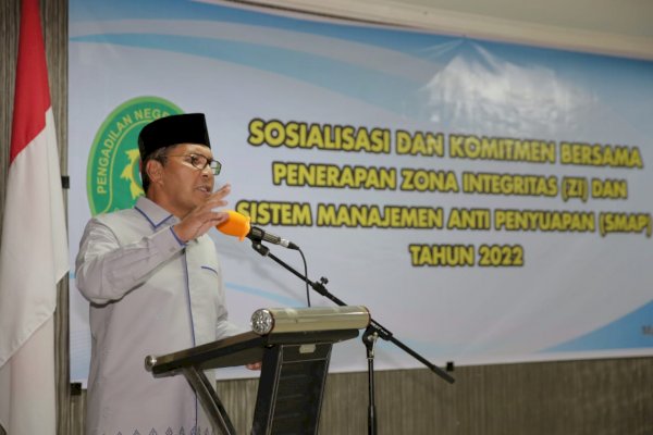 Wali Kota Danny Tandatangani Komitmen Bersama Zona Integritas PN