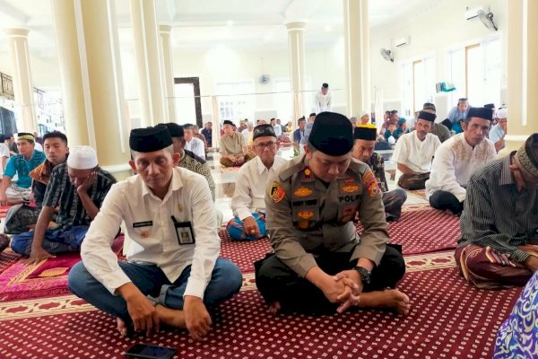 Kapolsek Ujungpandang Silaturahmi ke Lae lae, Warga Sajikan Taripang Khas