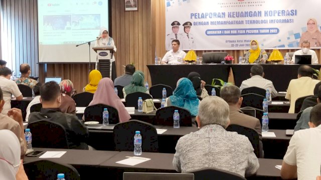 Dinas Koperasi dan UKM Makassar Kuatkan Ekonomi Lorong Bentuk Longwis