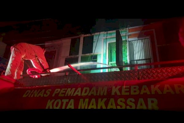 Salon Terbakar di Minasa Upa, Damkar Makassar Luncurkan Personel