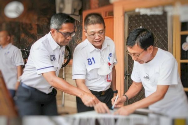 Direksi PDAM Makassar Turun Lapangan Dengar Aspirasi Pelanggan