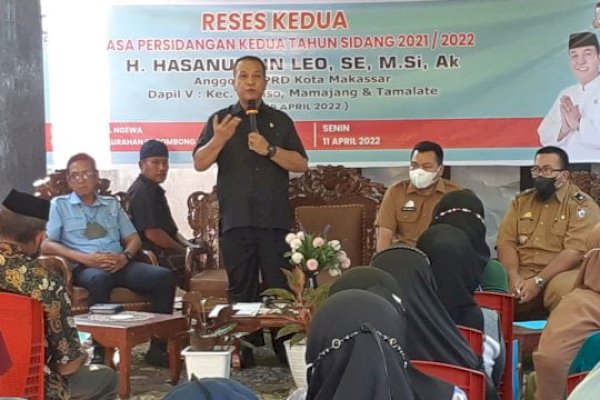 Warga Kecamatan Tamalate Keluhkan Air Bersih ke Hasanuddin Leo