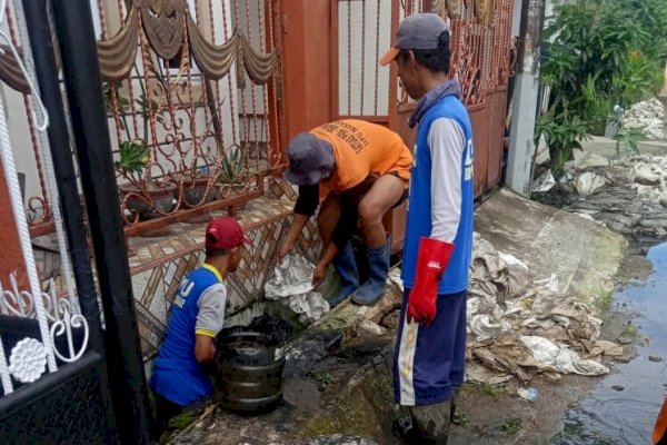 Dinas PU Makassar Sasar Lorong Wisata Bersihkan Drainase di 35 Kelurahan