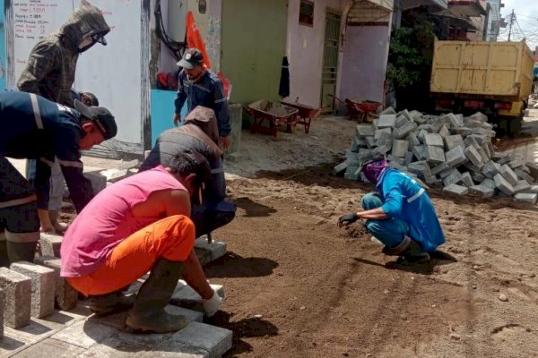 DPU Makassar Lakukan Pemeliharaan Jalan dan Drainase di 312 Lokasi Lorong Wisata