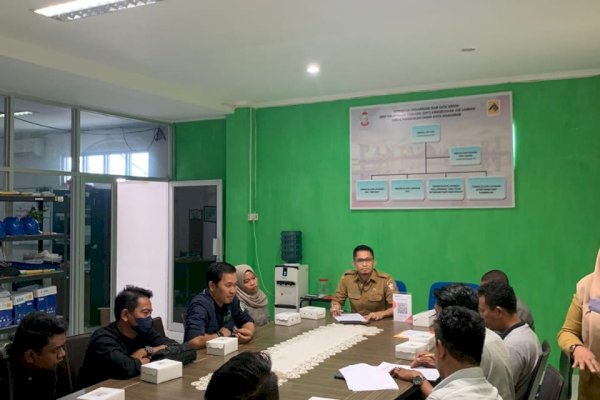 Kepala UPT PAL DPU Makassar Gelar Rapat Bahas Draft MoU dengan Mitra Swasta Jasa Penyedotan Lumpur Tinja