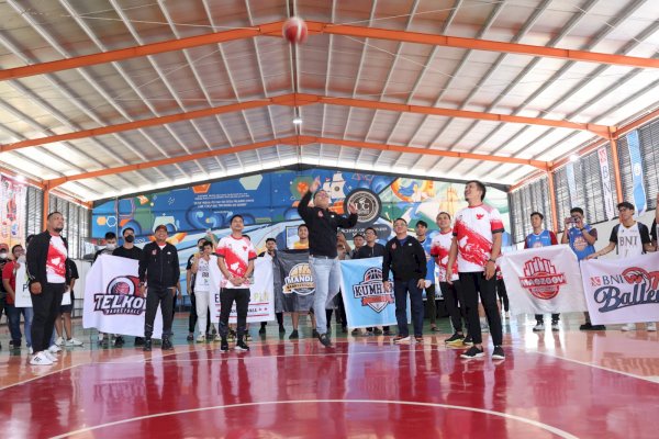 Danny Pomanto Buka Kejuaraan Bola Basket Wali Kota Cup 2022