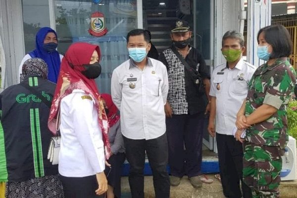 Pantau Vaksinasi, Camat Biringkanaya Kunjungi Posko Covid  Seluruh Kelurahan