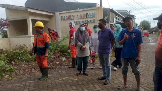 Camat Biringkanaya Pantau Sabtu Bersih di Paccerakkang