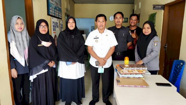 Pasca Lebaran, Camat Biringkanaya Sidak di Kantor Kelurahan