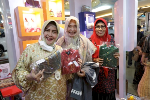 Indira Yusuf Ismail Launching Galeri UMKM di Trans Studio Mall