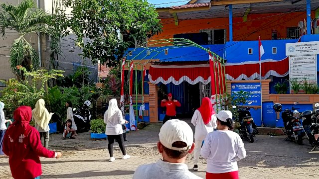 Kelurahan Gaddong Gelorakan Germas, Gelar Senam dan Berbagi Buah-buahan