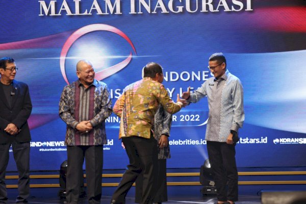 Indonesia Visionary Leaders, Danny Raih Penghargaan Kategori Best Overall