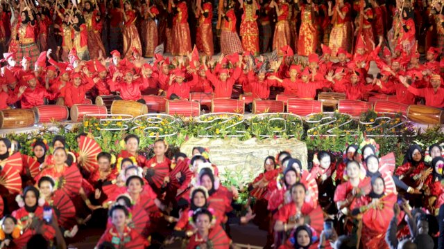 Bawakan 2 Jenis Tarian, 500 Penari Meriahkan Pembukaan Makassar F8