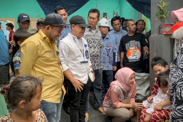 Peduli Sesama, Perumda Air Minum Kota Makassar Kunjungi Korban Kebakaran di Tallo