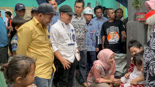 Peduli Sesama, Perumda Air Minum Kota Makassar Kunjungi Korban Kebakaran di Tallo