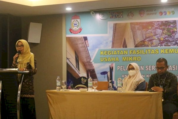 Diskop Makassar Berikan Sertifikat Halal Bagi UMKM