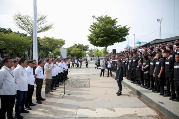 Wujudkan Lingkungan Bersih, Danny Pomanto Kukuhkan 153 Personel Pakandatto