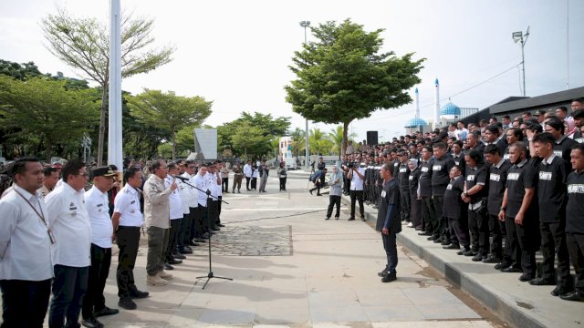 Wujudkan Lingkungan Bersih, Danny Pomanto Kukuhkan 153 Personel Pakandatto