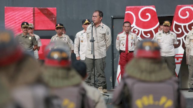 Danny Tekankan Tiga Poin Penting dalam Pengarahan Ratusan Satpol PP