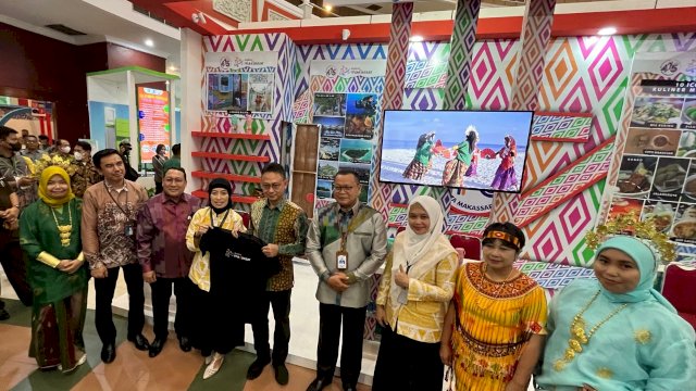 Dispar Makassar Perkenalkan Potensi Wisata di Pontianak Expo 2022