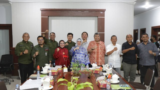 Bersama DLH, Ketua PKK Makassar Pimpin Rapat Bahas Penataan Taman Hingga Penebangan Pohon Ilegal