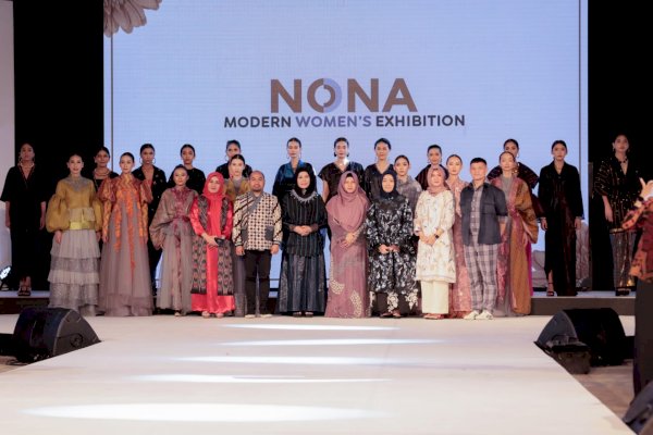 Kadispar Makassar Buka Gelaran Fashion Week Modern Women’s Exhibition 2022