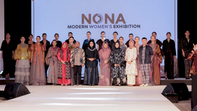 Kadispar Makassar Buka Gelaran Fashion Week Modern Women’s Exhibition 2022