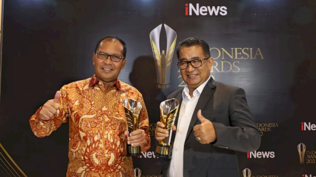 Sukses Bangun Ekonomi Berkelanjutan, Danny Pomanto Terima Penghargaan Indonesia Award 2022