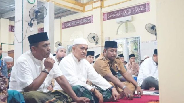 Camat Edward Dampingi Asisten III Safari Ramadhan di Tamalate