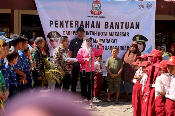 Kunjungi Longwis Ipoh, Wawali Makassar Bawa Bantuan Ke Warga Barang Lompo