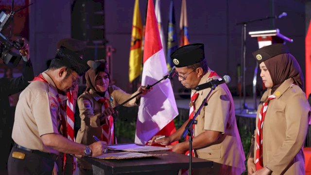 Pelantikan Ketua Mabicab dan Kwarcab Pramuka Makassar, Danny : Jadikan Pramuka Garda Terdepan