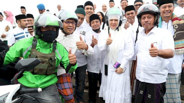 Wali Kota Danny Gunakan Ojol Hadiri Shalat Subuh Berjamaah