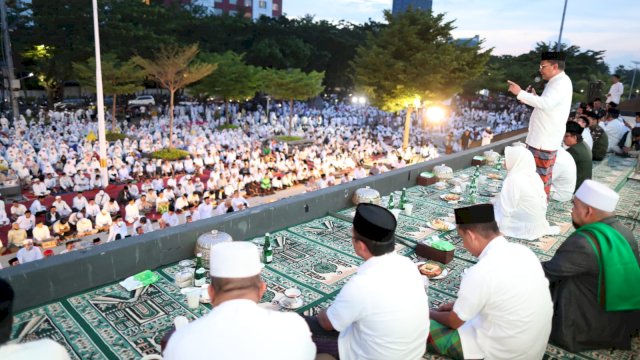 Ribuan Jamaah Hadiri Makassar Shalat Subuh Berjamaah