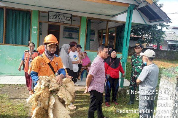 Sabtu Bersih, Camat Biringkanaya Ikut Kerja Bakti di Kelurahan Bakung