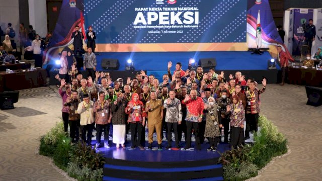 64 Kota Ramaikan Rakernis APEKSI 2022 di Makassar