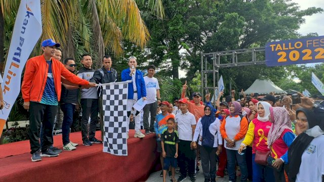 Ketua DPRD Rudianto Lallo Lepas Jalan Sehat Tallo Fest