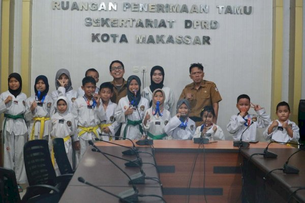 Atlet Taekwondo Dojang DPRD Makassar Juarai Turnamen Taekwondo Unhas Cup 2022