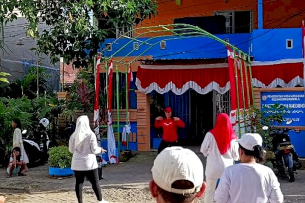 Warga Kelurahan Gaddong Gelar Senam Gerakan Makassar Sehat