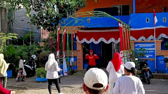 Warga Kelurahan Gaddong Gelar Senam Gerakan Makassar Sehat